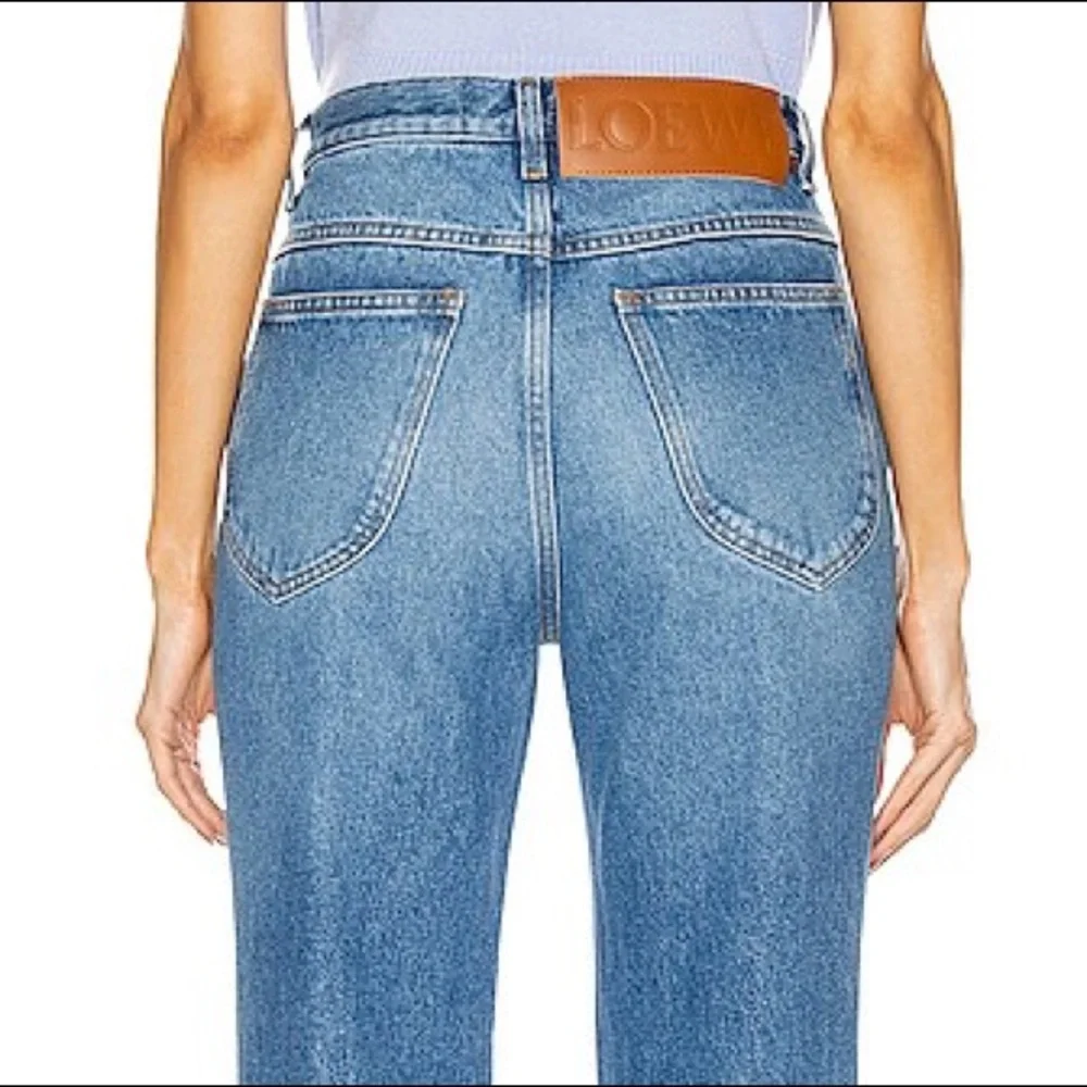 Loewe - Picture 3 of 9